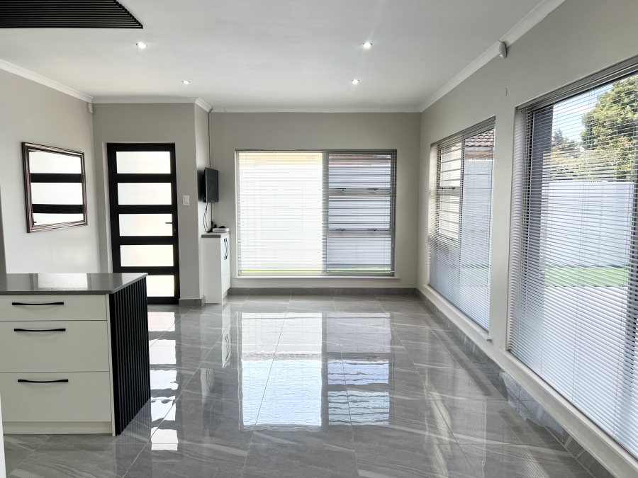 3 Bedroom Property for Sale in Bothasig Western Cape